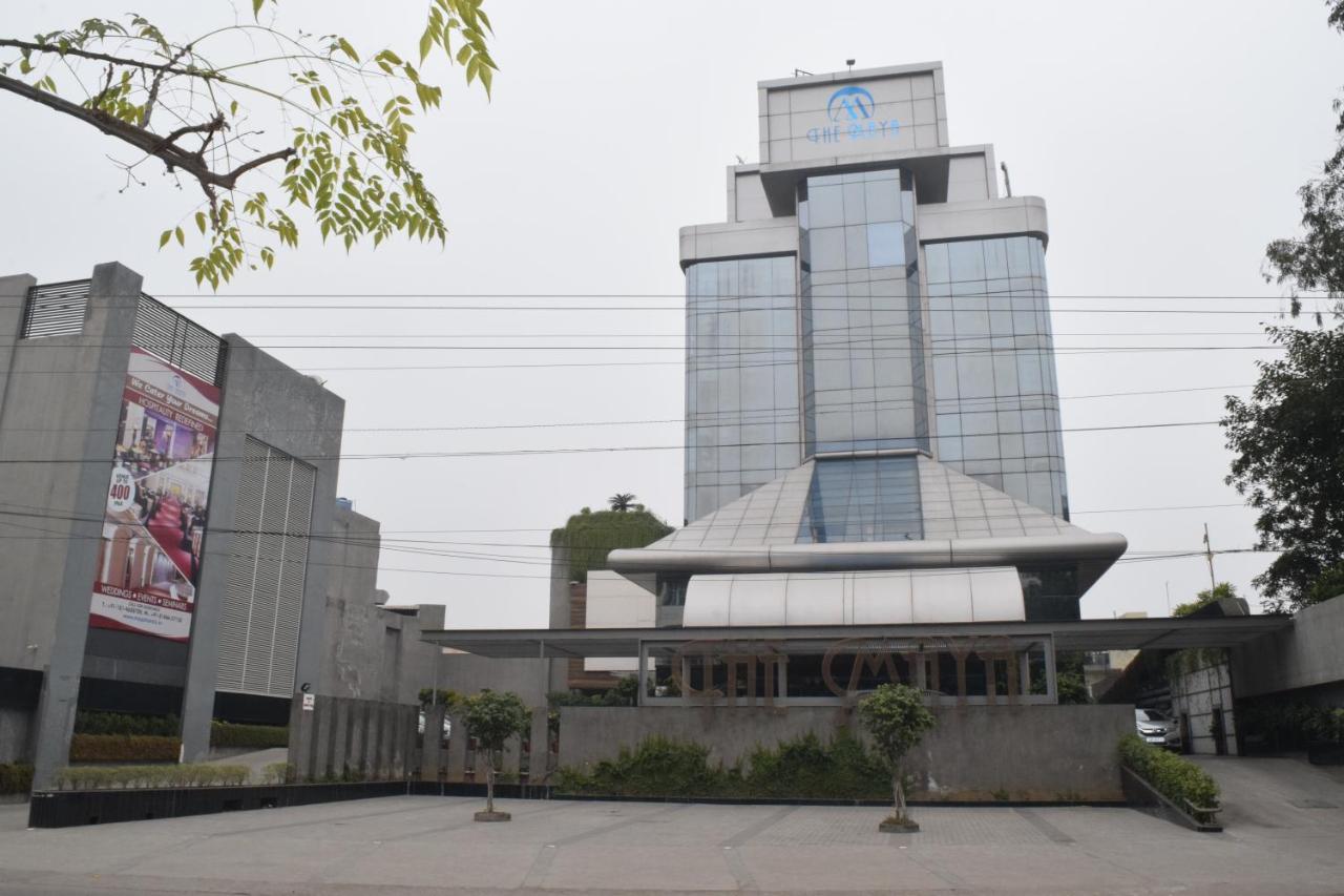 The Maya Hotel Jalandhar Exterior foto